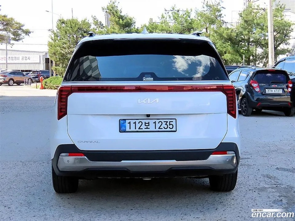 Kia Carnival 9 2025 — миниатюра 4