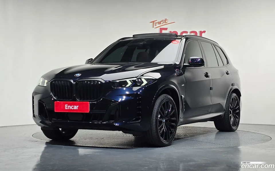 BMW X5 xDrive 40d M 2025 — фото 1, купить с доставкой в Москву