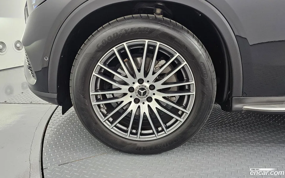 Mercedes-Benz GLC-Class GLC220 d 4MATIC 2024 — миниатюра 2