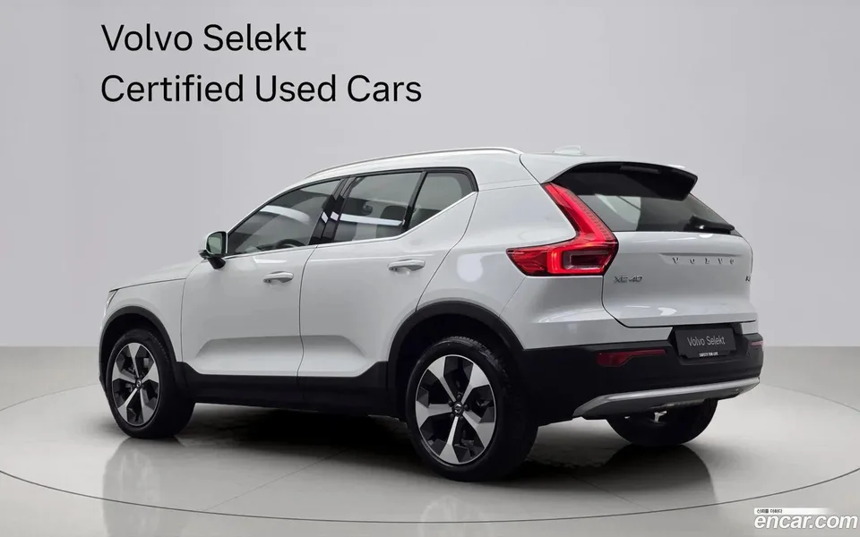 Volvo XC40 B4 2025 — миниатюра 4