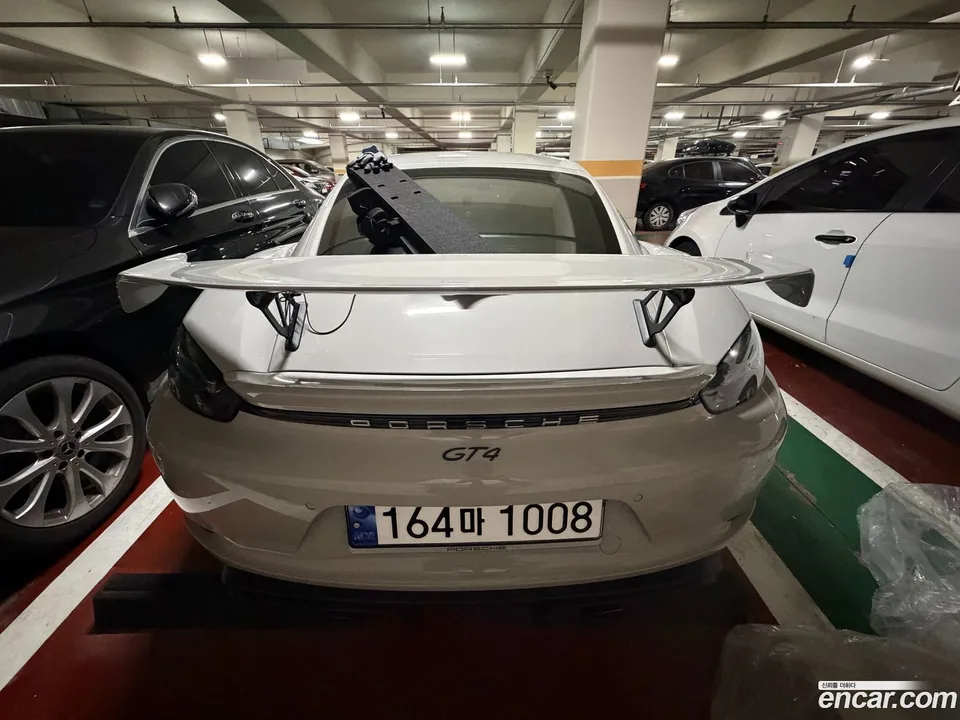 Porsche 718 Cayman 4.0 GT4 2023 — миниатюра 3