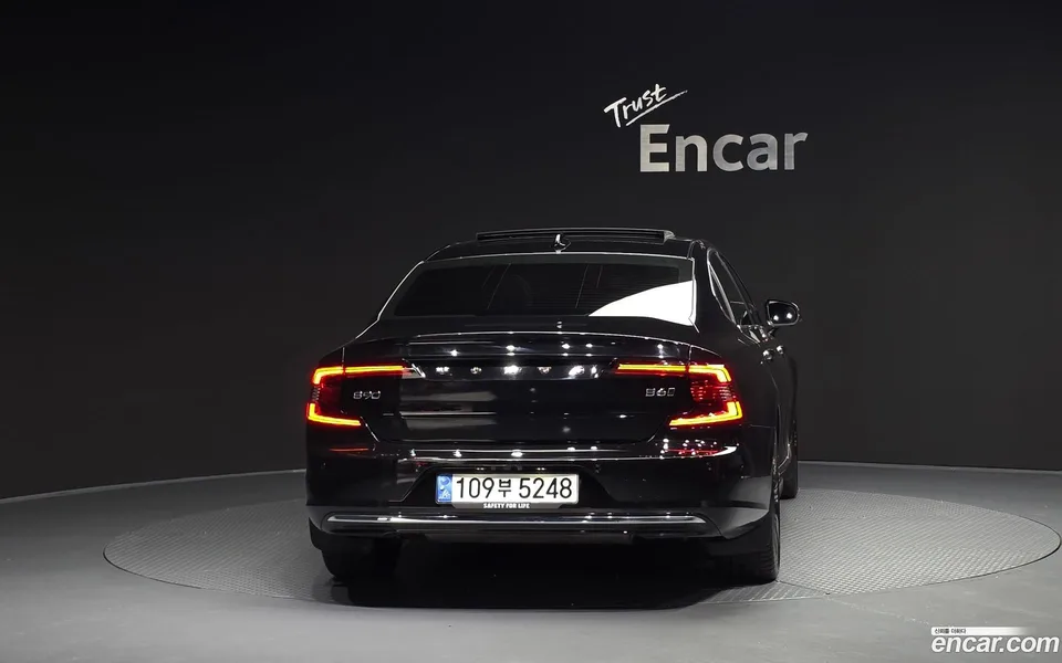 Volvo S90 B6 AWD 2022 — миниатюра 4