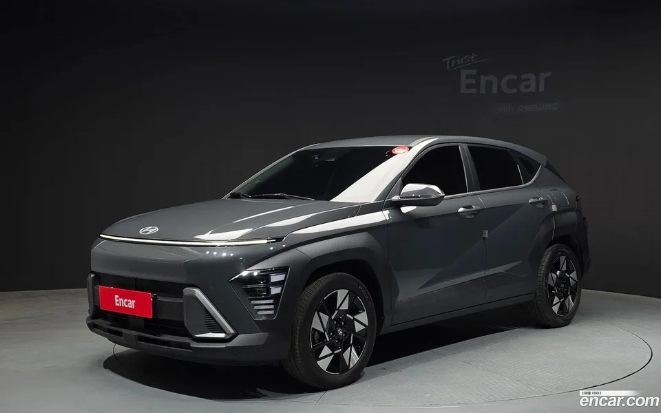 Hyundai Kona Hybrid 2023 — фото 1, купить с доставкой в Москву