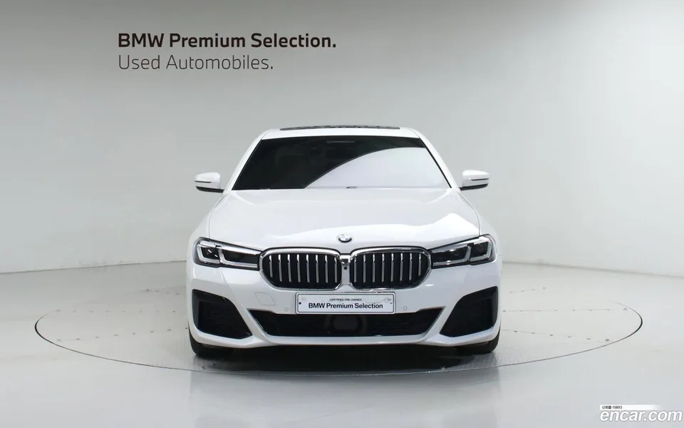 BMW 5 Series 520i M 2023 — миниатюра 3