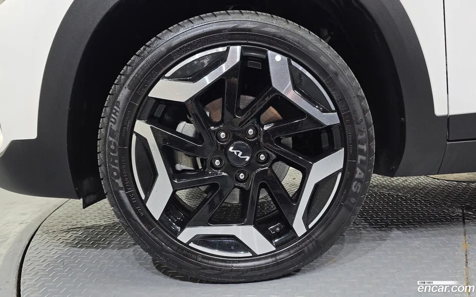 Kia Seltos 2.0 2WD 2023 — миниатюра 5