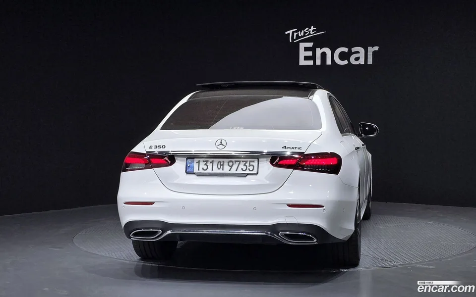 Mercedes-Benz E-Class E350 4MATIC AMG Line 2022 — миниатюра 4
