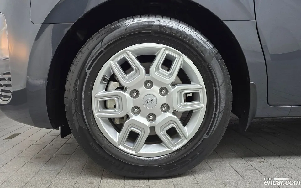 Hyundai Staria 5 2022 — миниатюра 2