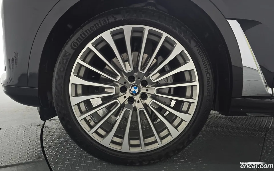 BMW X7 xDrive 40d 7 2022 — миниатюра 5