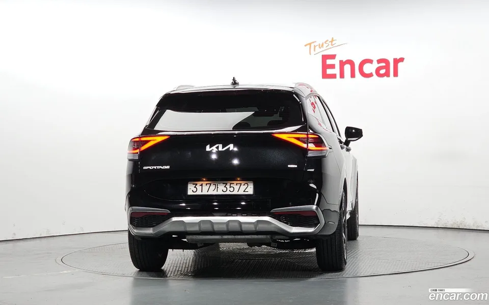 Kia Sportage Hybrid 2WD 2023 — миниатюра 4