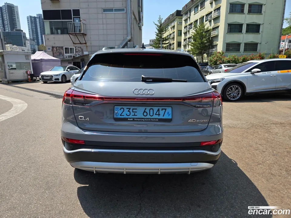 Audi Q4 e-tron 40 2022 — миниатюра 4