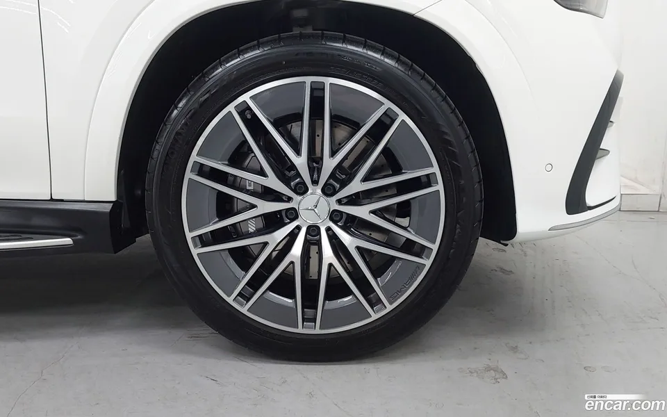 Mercedes-Benz GLE-Class AMG GLE53 4MATIC+ 2025 — миниатюра 5
