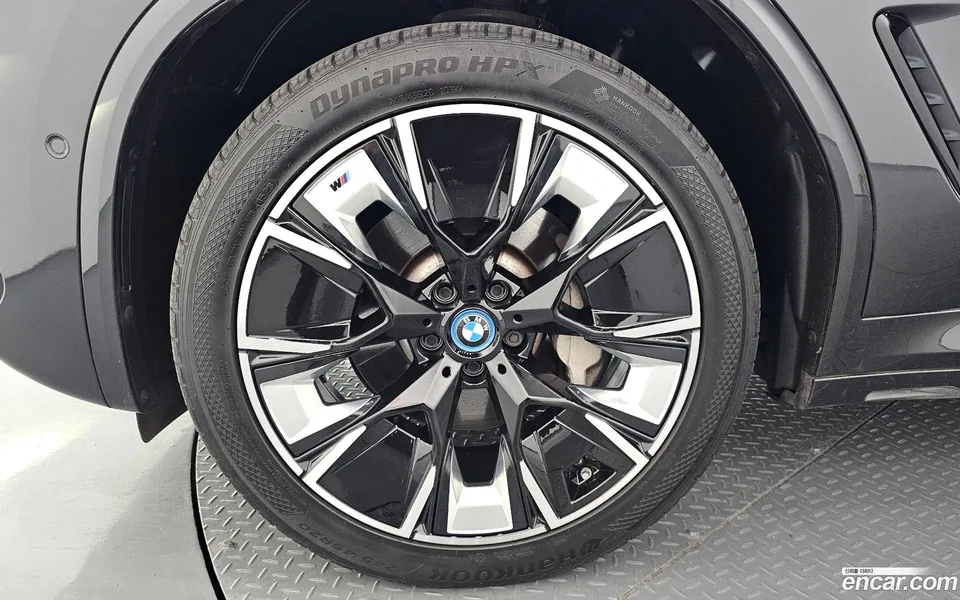 BMW iX3 M 2022 — миниатюра 2