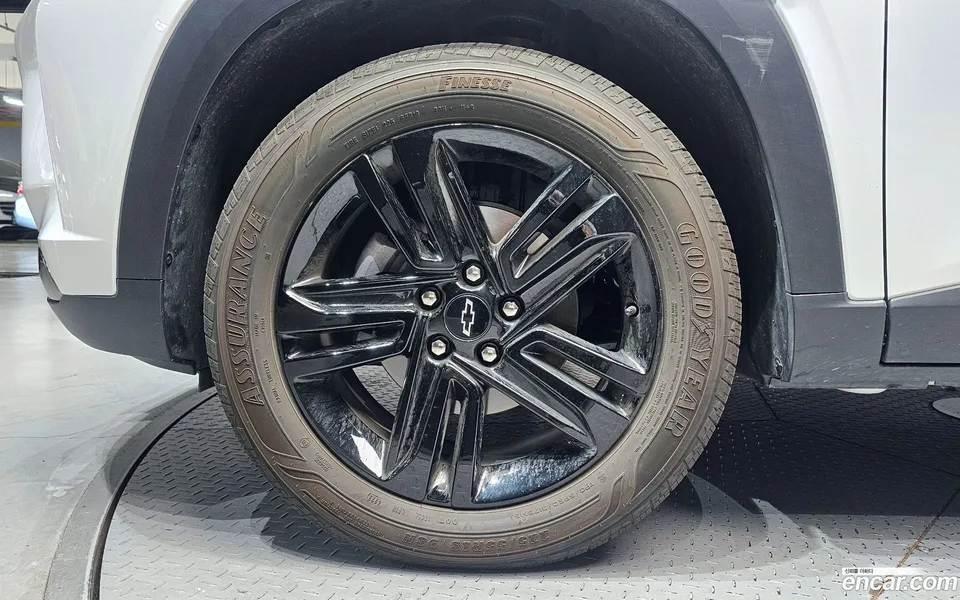 Chevrolet Trax Crossover 1.2 ACTIV 2023 — миниатюра 2