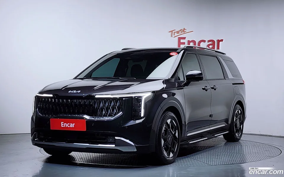 Kia Carnival 9 2024 — фото 1, купить с доставкой в Москву