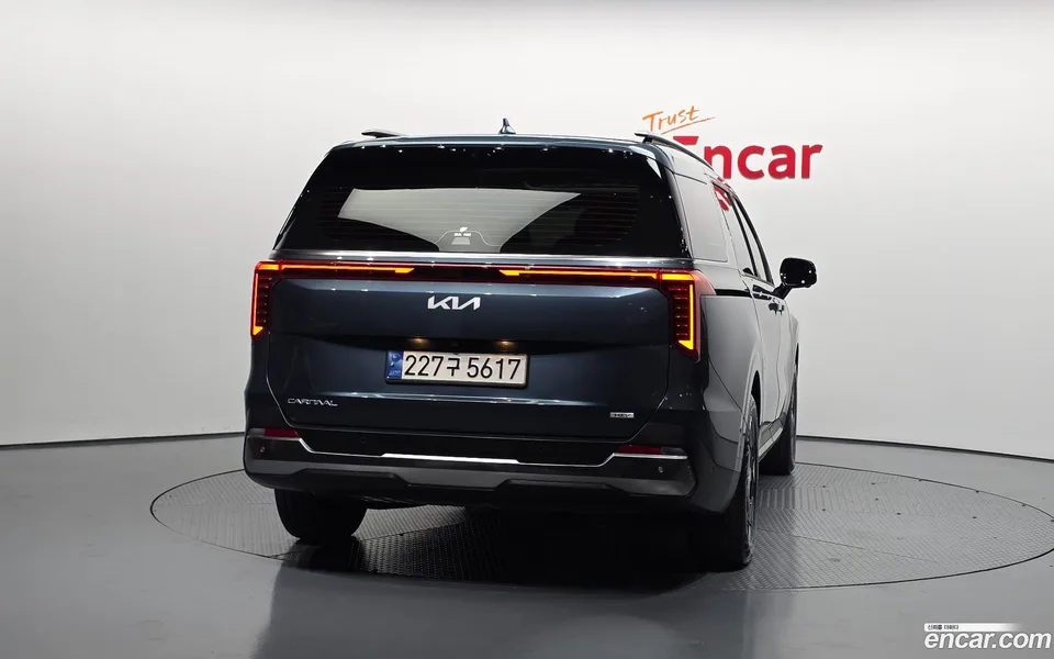 Kia Carnival HEV 9 2024 — миниатюра 4