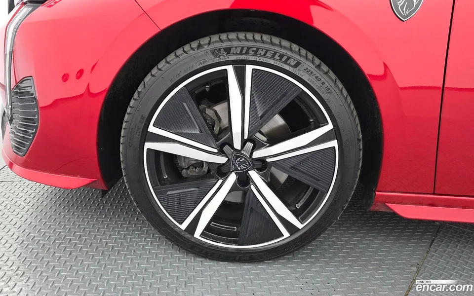 Peugeot 308 1.2 GT 2025 — миниатюра 5