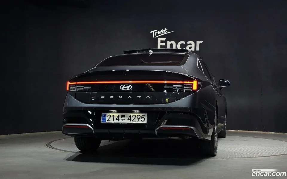 Hyundai Sonata The Edge Hybrid 2024 — миниатюра 4