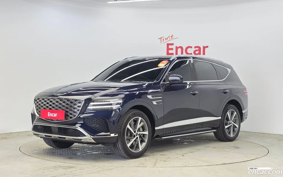 Genesis GV80 2.5T 2WD 2024 — фото 1, купить с доставкой в Москву