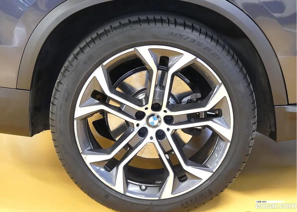 BMW X5 xDrive 30d xLine 2022 — миниатюра 5