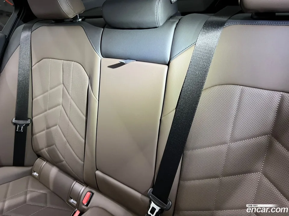 BMW 5 Series 523d M 2025 — миниатюра 2