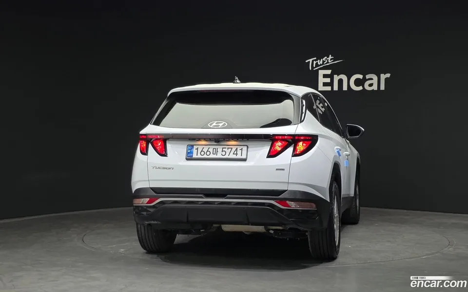 Hyundai Tucson 2.0 4WD 2023 — миниатюра 4