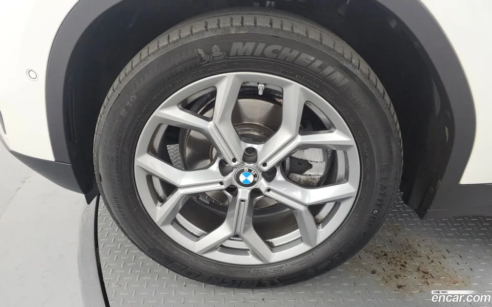BMW X4 xDrive20i xLine 2024 — миниатюра 2