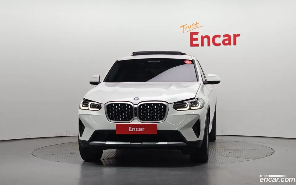 BMW X4 xDrive20i xLine 2024 — миниатюра 3