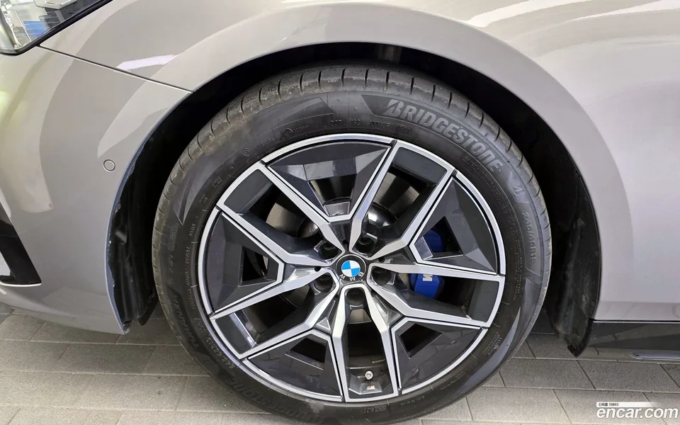 BMW 5 Series 520i M 2025 — миниатюра 5