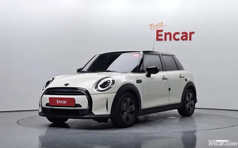 MINI Cooper 2022 buy in Moscow
