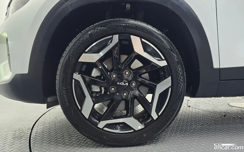 Kia Seltos 1.6 2WD 2024 — миниатюра 2