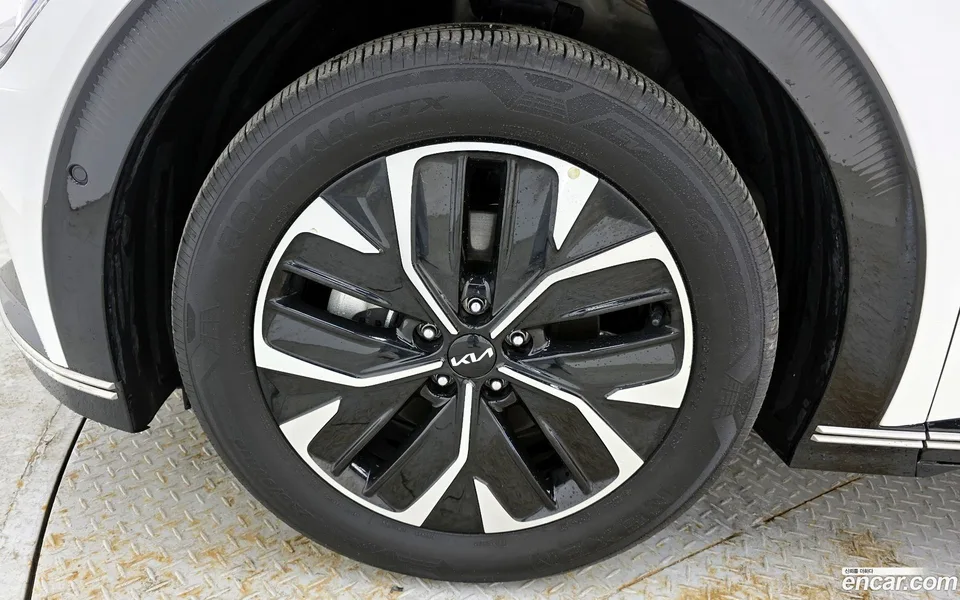 Kia EV6 2024 — миниатюра 5