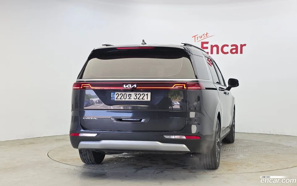 Kia Carnival 9 2023 — миниатюра 4