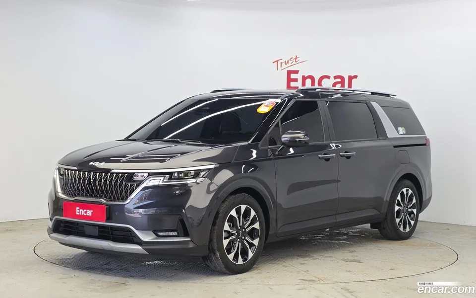 Kia Carnival 9 2023 — фото 1, купить с доставкой в Москву