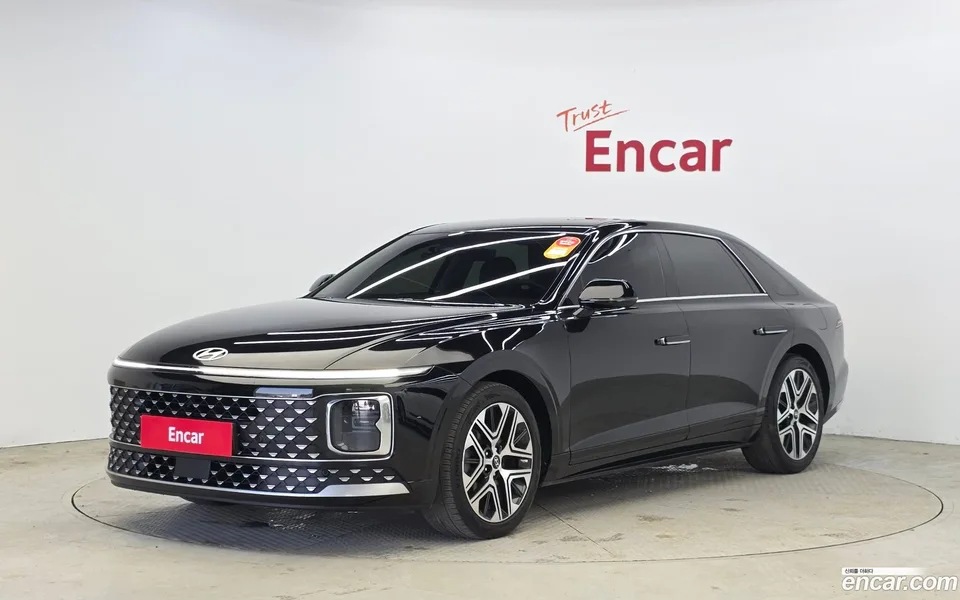 Hyundai Grandeur 2.5 2WD 2023 — фото 1, купить с доставкой в Москву