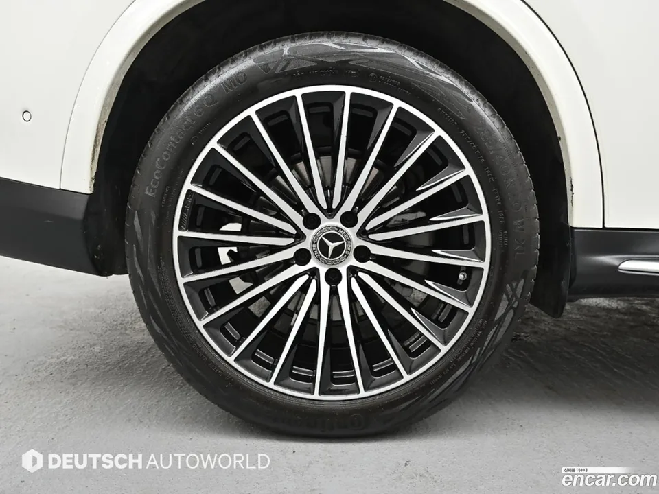 Mercedes-Benz GLC-Class GLC300 4MATIC 2024 — миниатюра 2