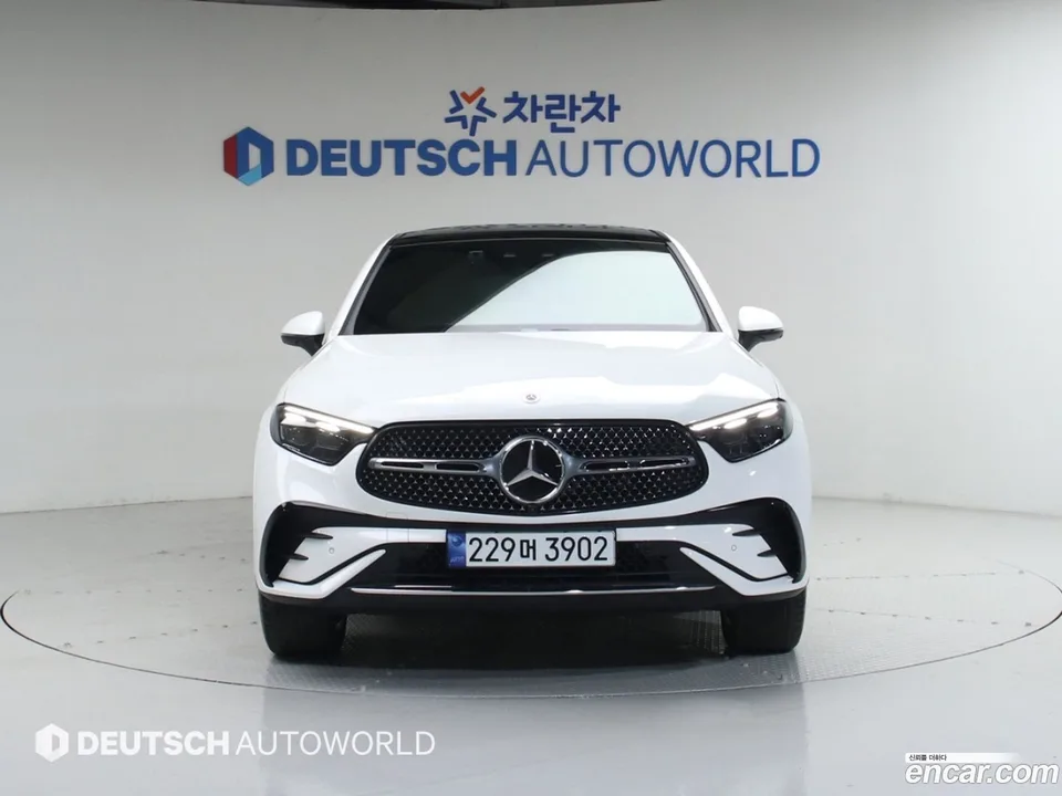 Mercedes-Benz GLC-Class GLC300 4MATIC 2024 — миниатюра 3