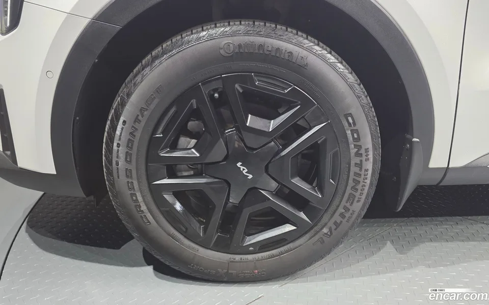 Kia Sorento HEV 1.6 2WD 2023 — миниатюра 5