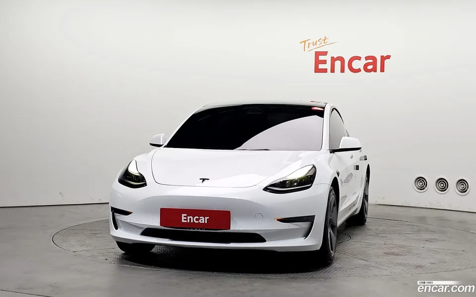 Tesla Model 3 RWD 2022 — миниатюра 3
