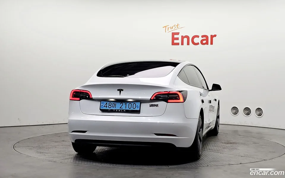 Tesla Model 3 RWD 2022 — миниатюра 4