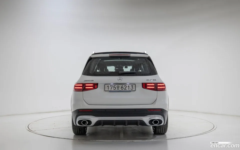 Mercedes-Benz GLB-Class AMG GLB35 4MATIC 2025 — миниатюра 4