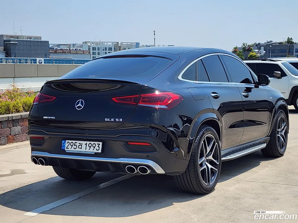 Mercedes-Benz GLE-Class AMG GLE53 4MATIC+ 2023 — миниатюра 4