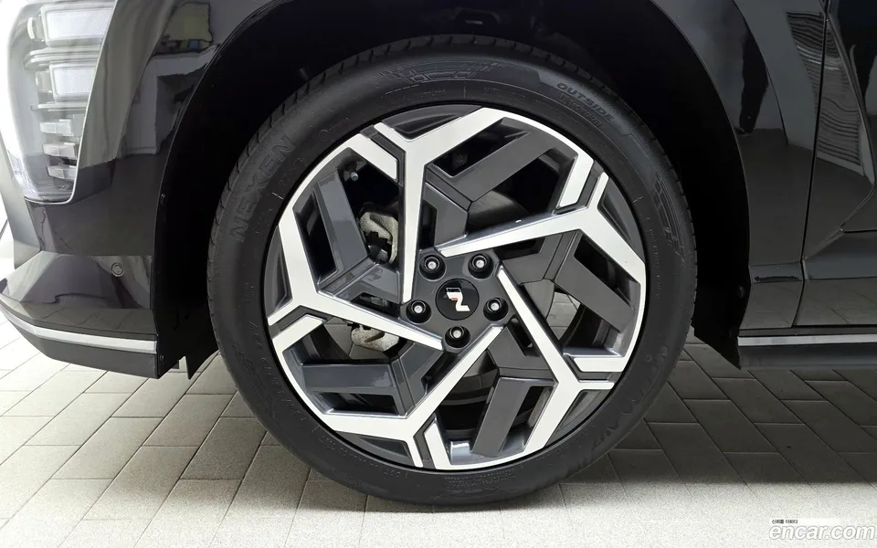 Hyundai Kona 1.6 4WD 2024 — миниатюра 2
