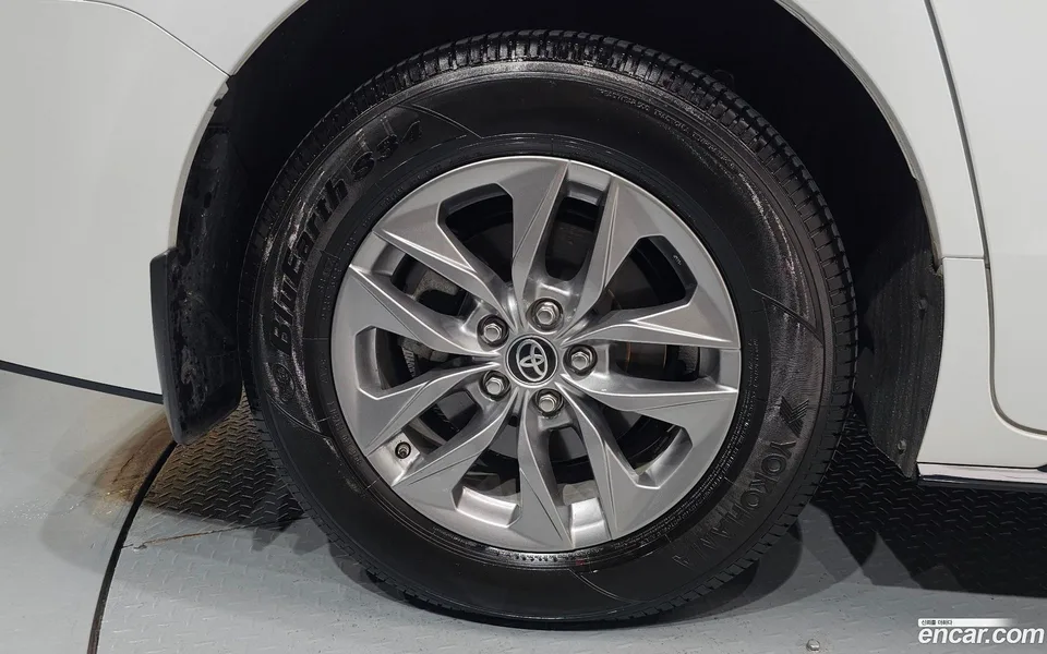 Toyota Sienna 2.5 AWD 2025 — миниатюра 2
