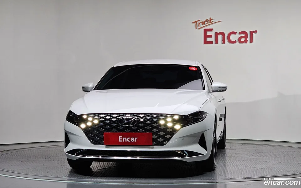 Hyundai Grandeur IG Hybrid 2022 — миниатюра 3