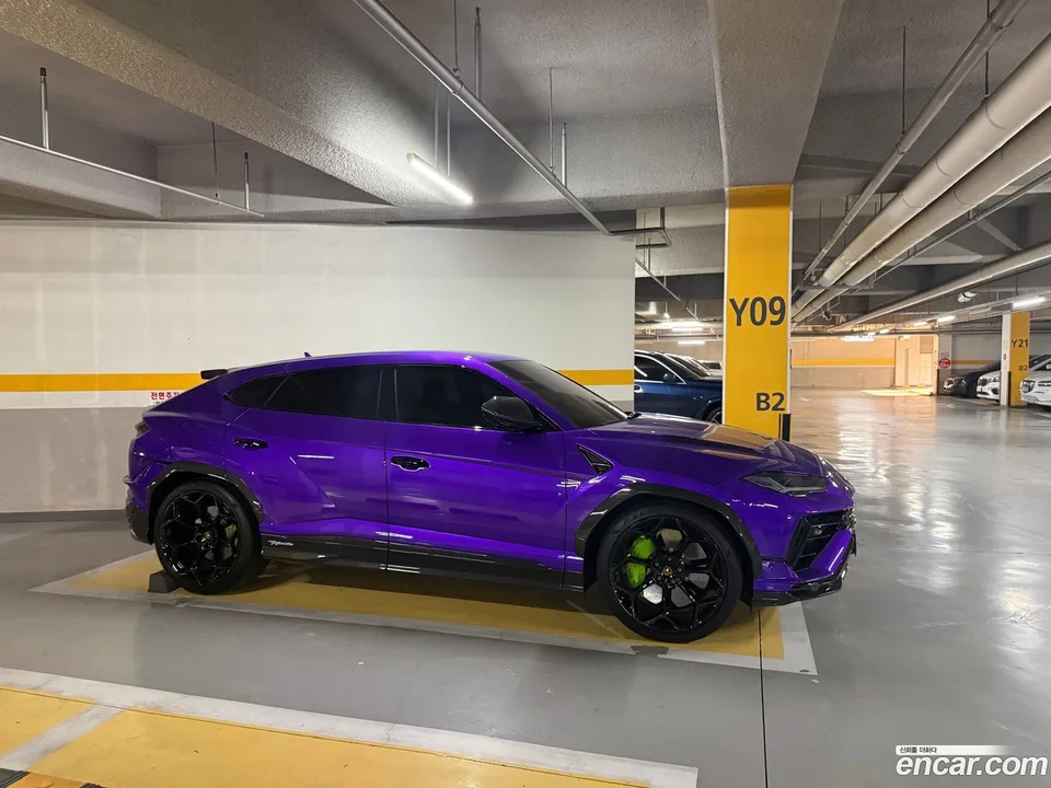 Lamborghini Urus 4.0 V8 2023 — миниатюра 2