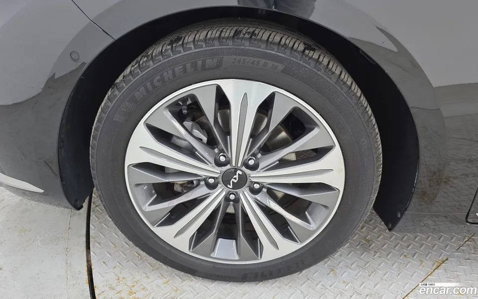 Kia K8 Hybrid 2023 — миниатюра 5