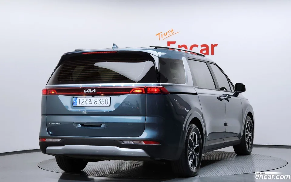 Kia Carnival 9 2022 — миниатюра 2