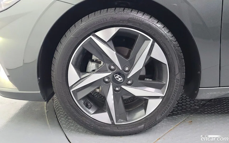 Hyundai Avante 1.6 2022 — миниатюра 2