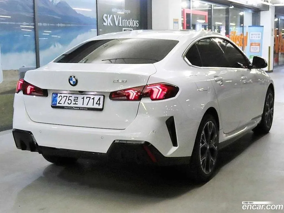 BMW 2 Series Gran Coupe 220 M 2025 — миниатюра 4