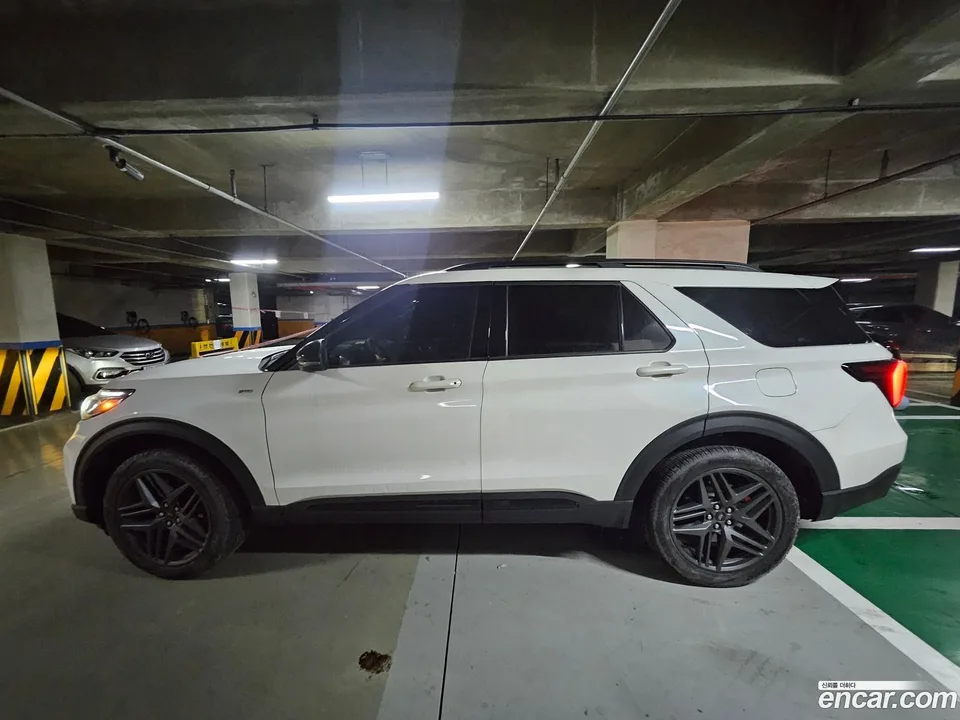 Ford Explorer 2.3 ST- 4WD 2025 — миниатюра 3